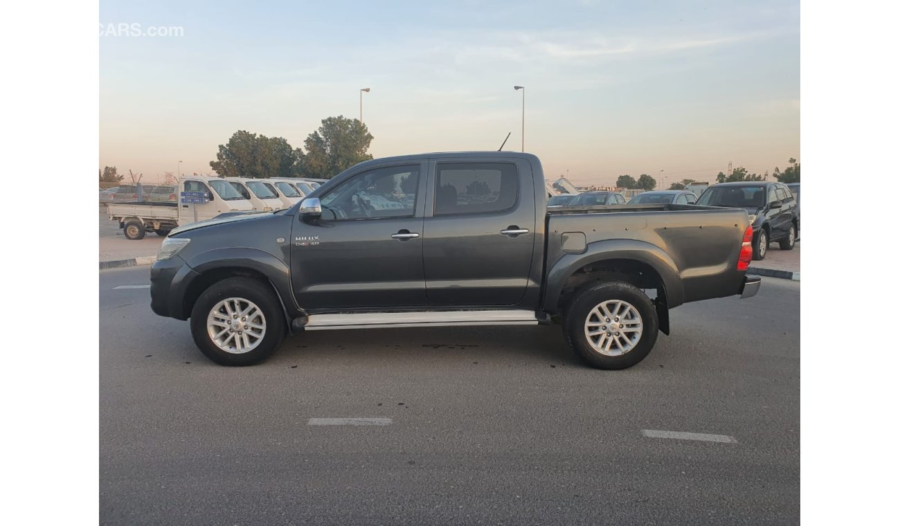 Toyota Hilux DIESEL 3.0L MANUAL GEAR  RIGHT HAND DRIVE (EXPORT ONLY)