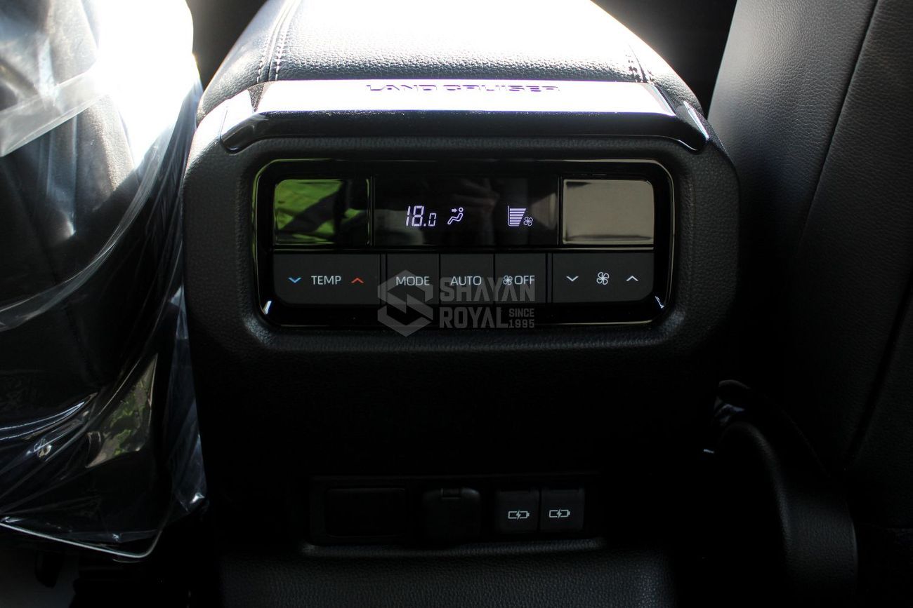 تويوتا برادو LHD 2.4L PETROL ALL ROUNDER-G 4WD AT 7-SEATS 2025MY