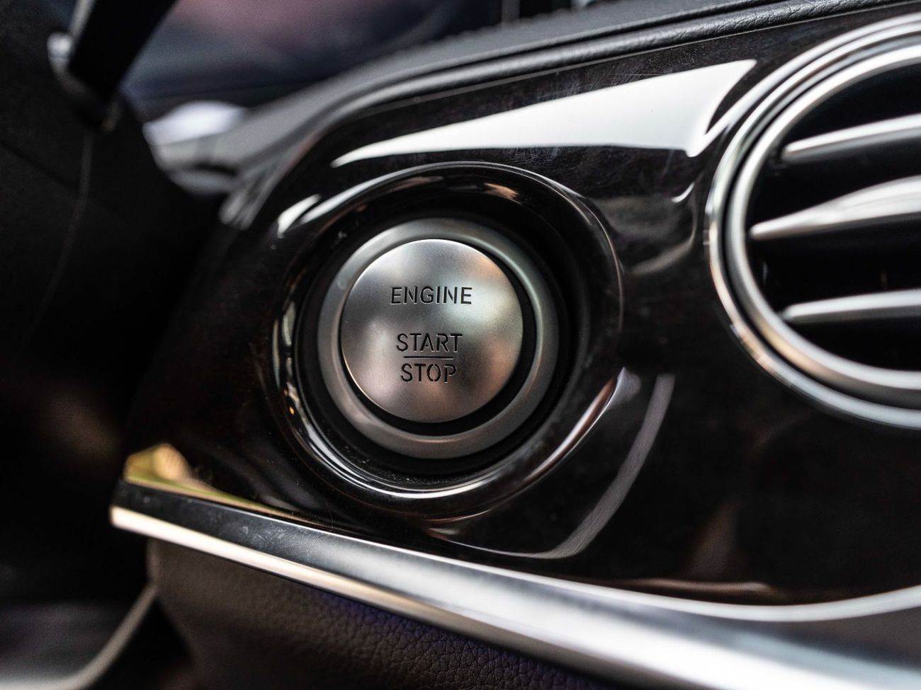 Mercedes Benz S550