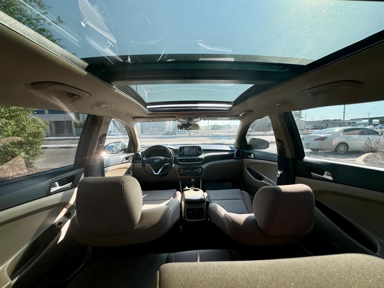 هيونداي توسون Full Option 2.4L 860-Monthly l GCC l Panoramic, Cruise, Camera l Accident Free