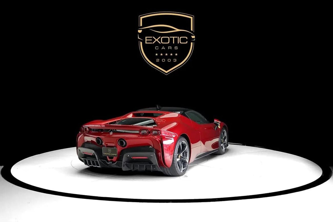 فيراري SF90 ستراديل STRADALE