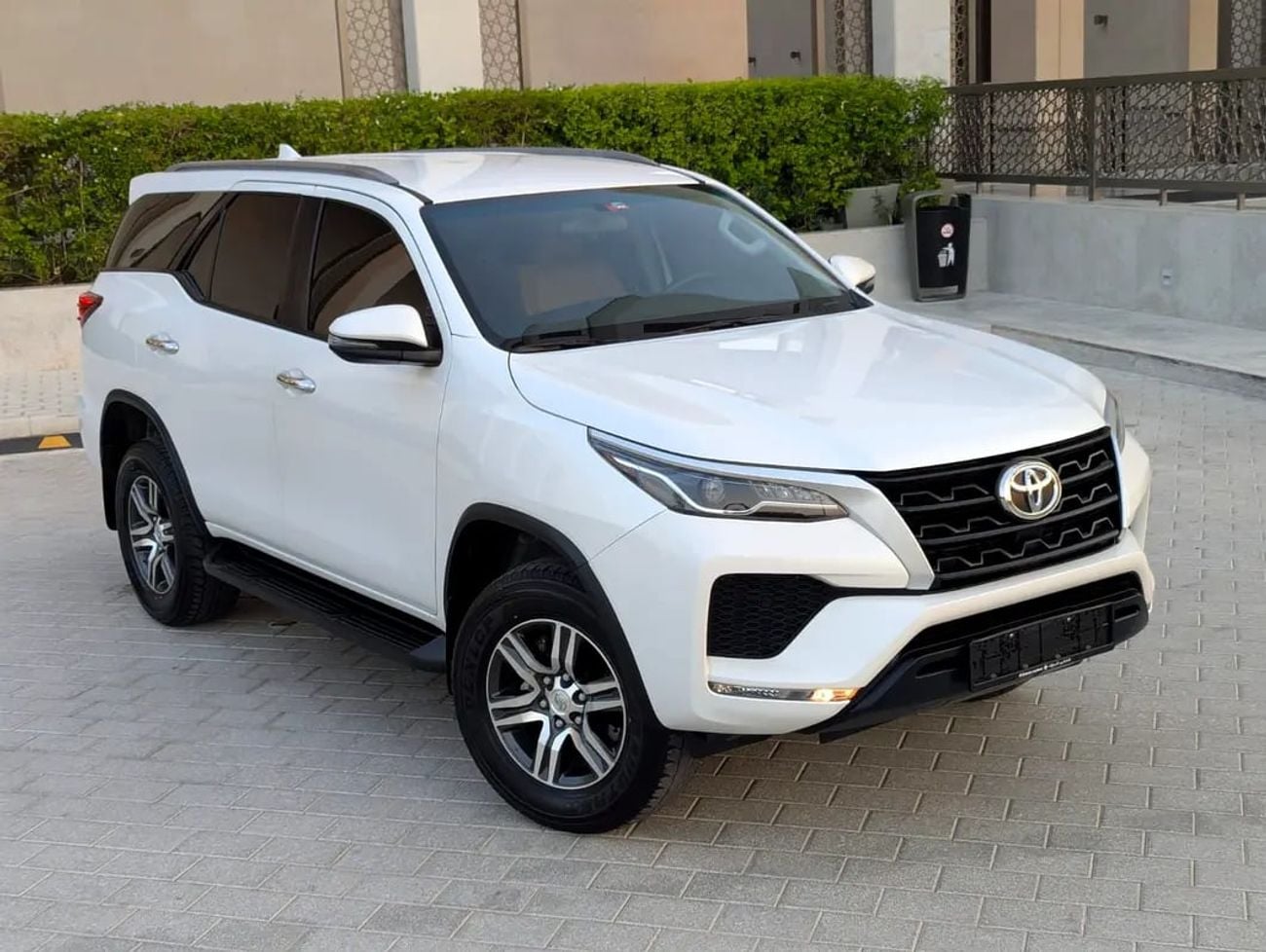 Toyota Fortuner EXR 4X4 V4 2.7L Excellent Condition