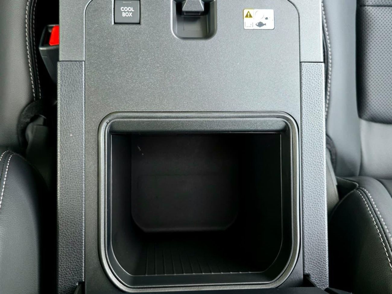 تويوتا برادو Toyota prado / black / GCC / Full / 270 HP