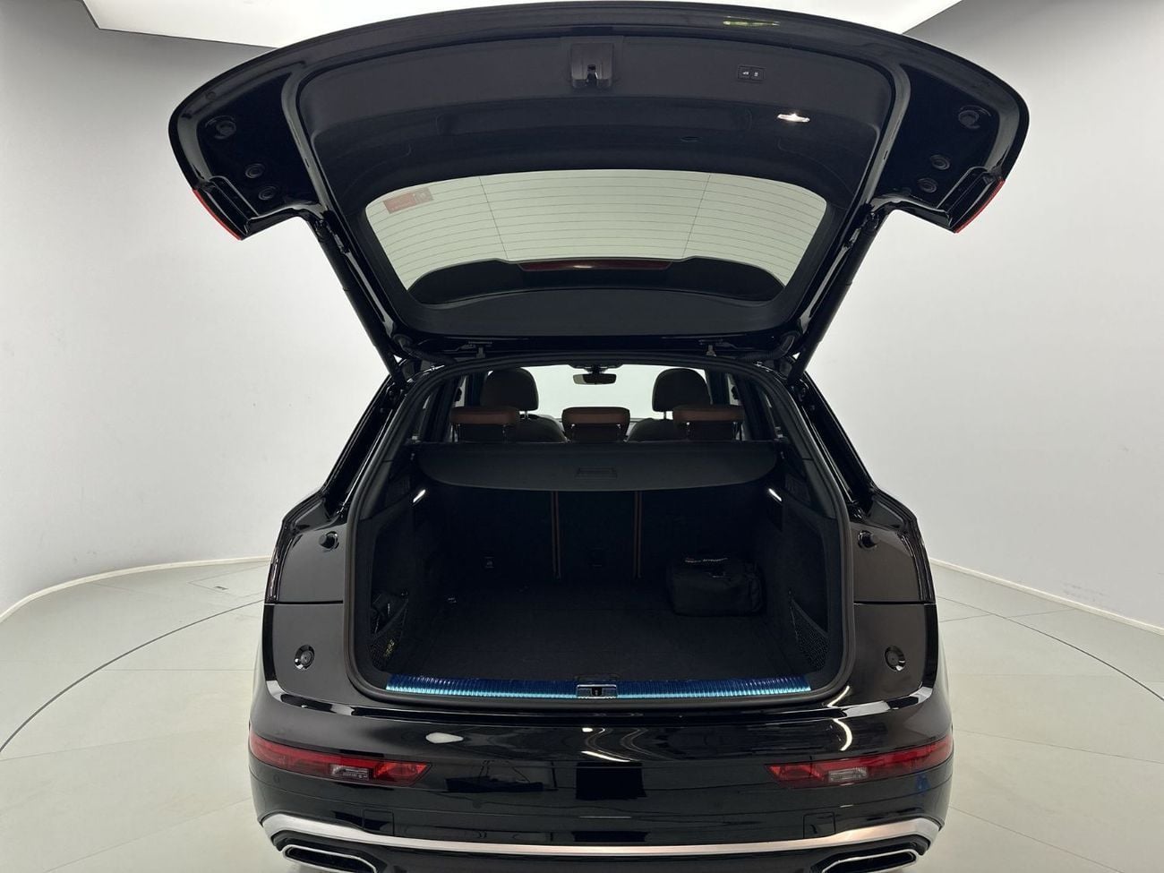 Audi Q5 45 TFSI S-LINE quattro 249hp (Ref# 78371)