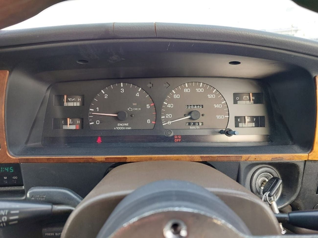 Toyota Hilux TOYOTA HILUX PICK UP RHD 1997 MODEL 2.4 L DIESEL AUTOMATIC(PM02314)