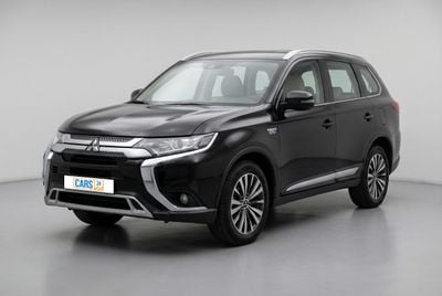 ميتسوبيشي آوتلاندر GLX MID 2.4 | بدون دفعة مقدمة | اختبار القيادة في المنزل