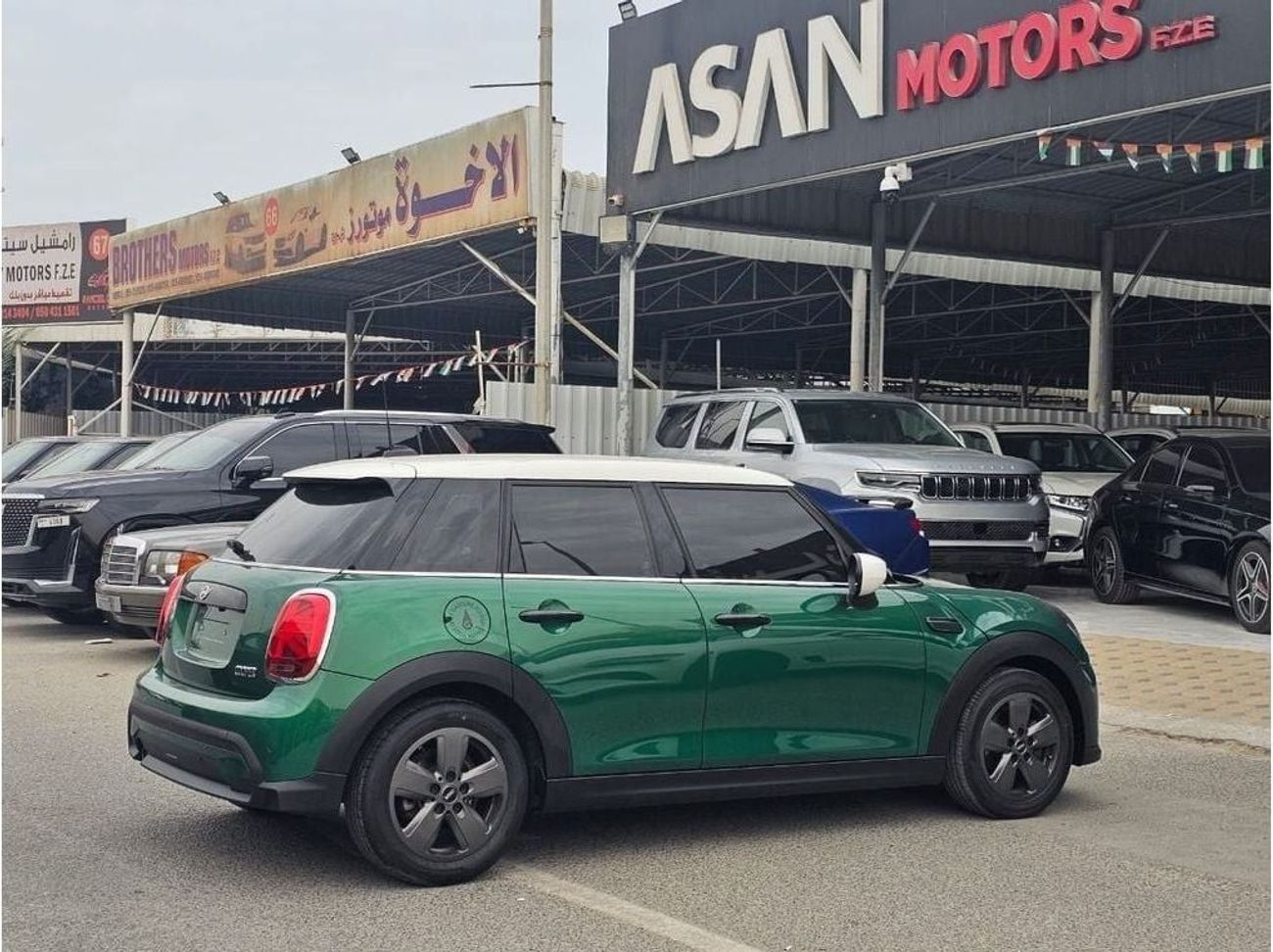 Mini Cooper One 1.5L (4 Seater)