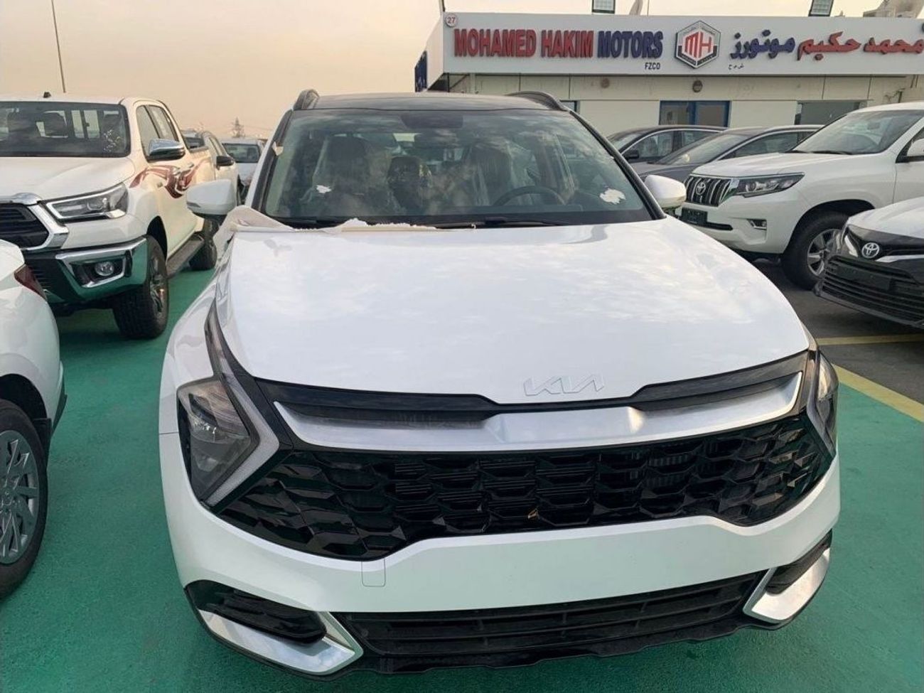 كيا سبورتيج 1.6L TURBO, SUV, 4X4, PETROL, PANORAMIC, GCC, 19' ALLOY WHEELS
