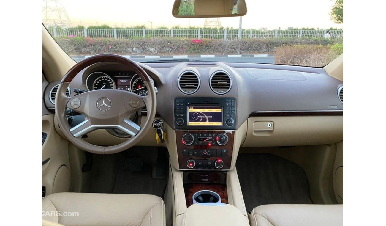 Mercedes-Benz GL 450 = FREE REGISTRATION =4MATIC = GRAND EDITION = GCC SPECS = PERFECT CONDITION =