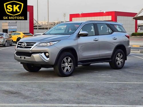 تويوتا فورتونر EXR V4/ 4WD/ LEATHER SEATS/ DVD CAMERA/ LOW MILEAGE/ 1168 MONTHLY/ LOT# 90033