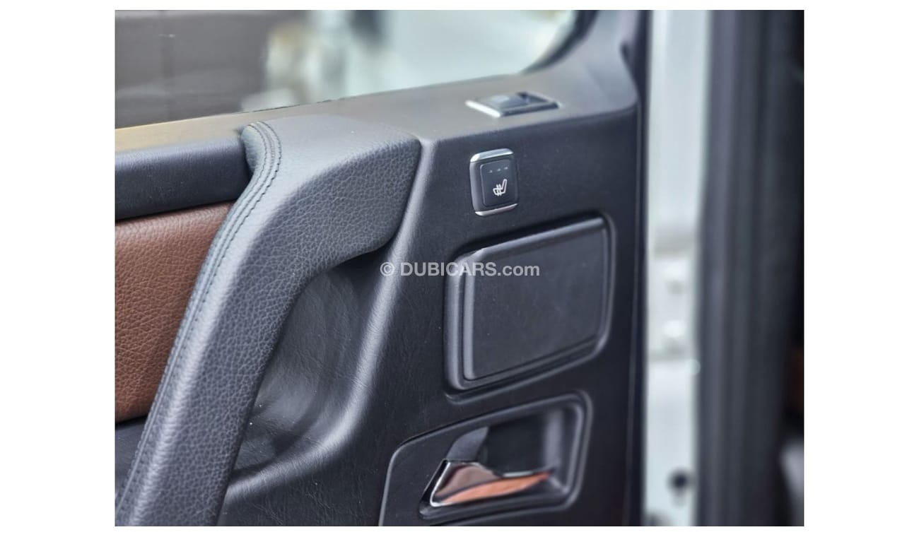 Mercedes-Benz G 500 4X4 MERCEDES G500 2016 GCC DRIVEN 36K ONLY WITH FULL AGENCY SERVICE IN BRAND NEW CONDITION