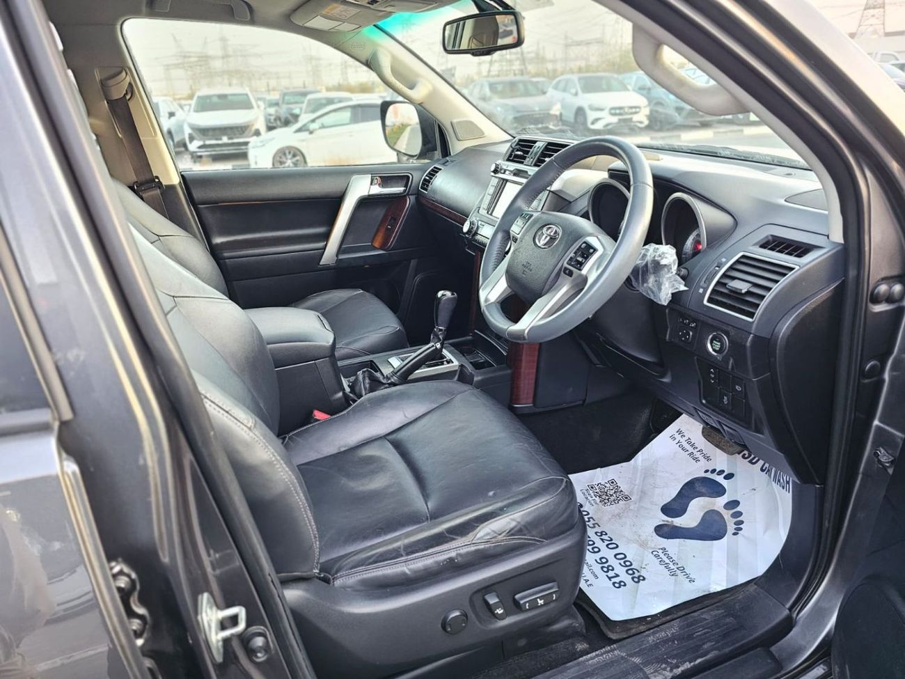 Toyota Prado VX 2.8L LHD V4 Diesel engine Grey Color Automatic transmission 4WD 7 Seater 5 Doors