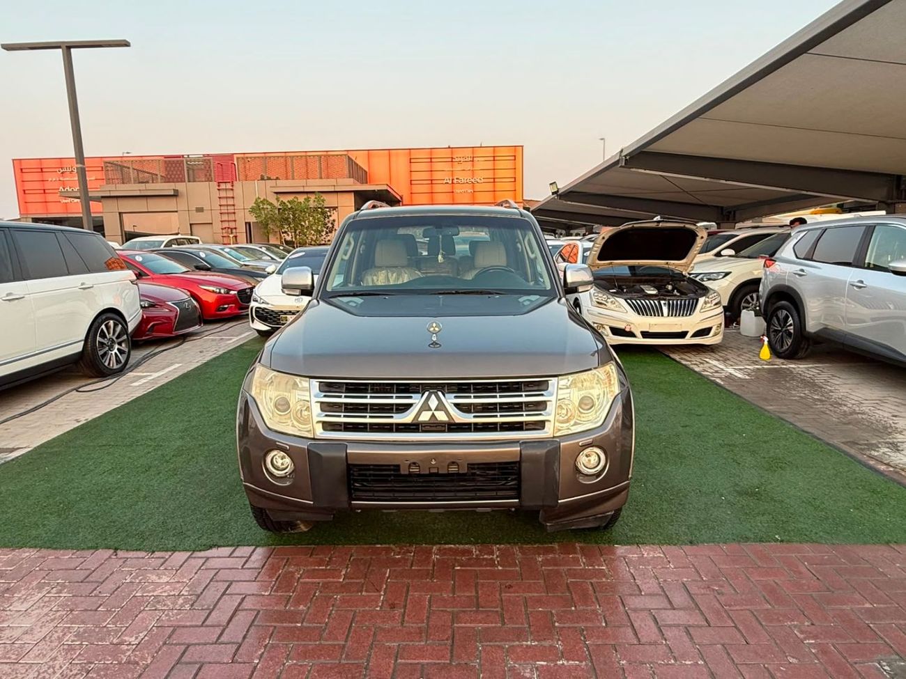 Mitsubishi Pajero GLS MIDLINE full panoramic sunroof, two original keys,