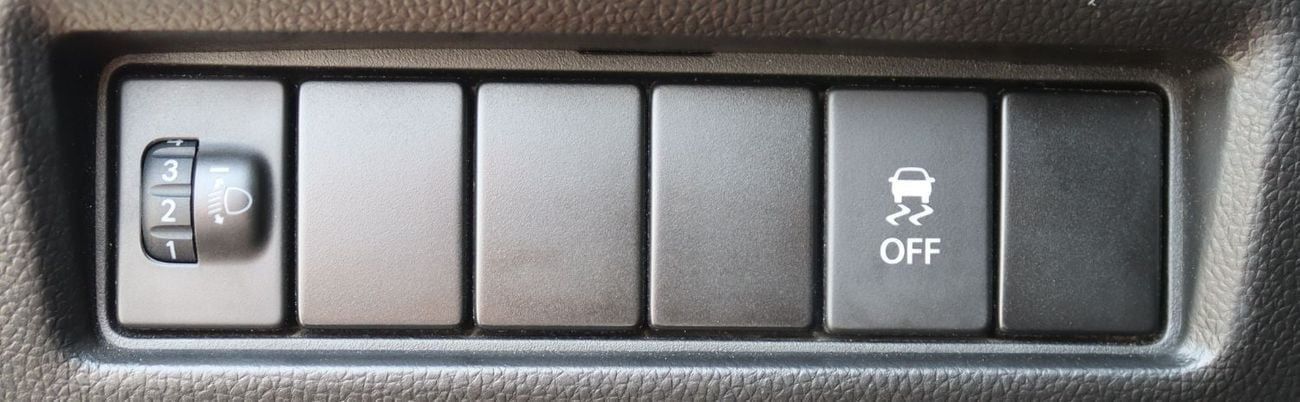 Suzuki Swift GL 1.2L Suzuki Swift 2020 model, GCC, accident-free, excellent condition, 102,000 km, 1200 cc engine