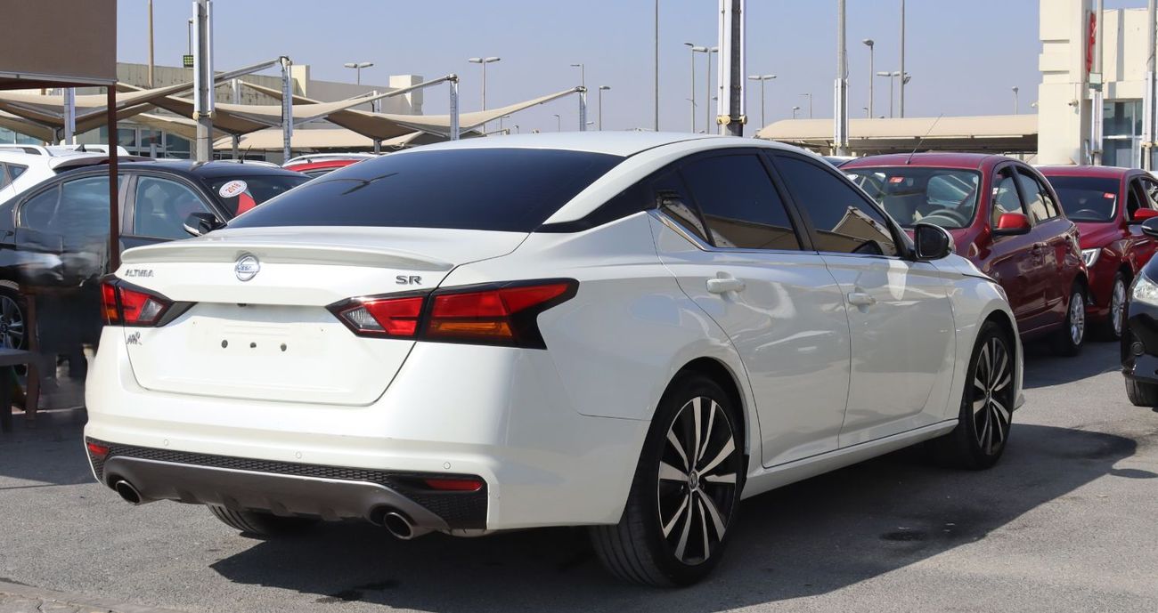 نيسان ألتيما نيسان ألتيما موديل  2020 - خليجى - بدون حوادث - محرك 2.5L - بحاله ممتازه