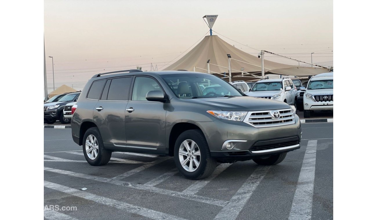 تويوتا هايلاندر 2013 Toyota Highlander 3.5L V6 Electric Seats + Rear CAM -