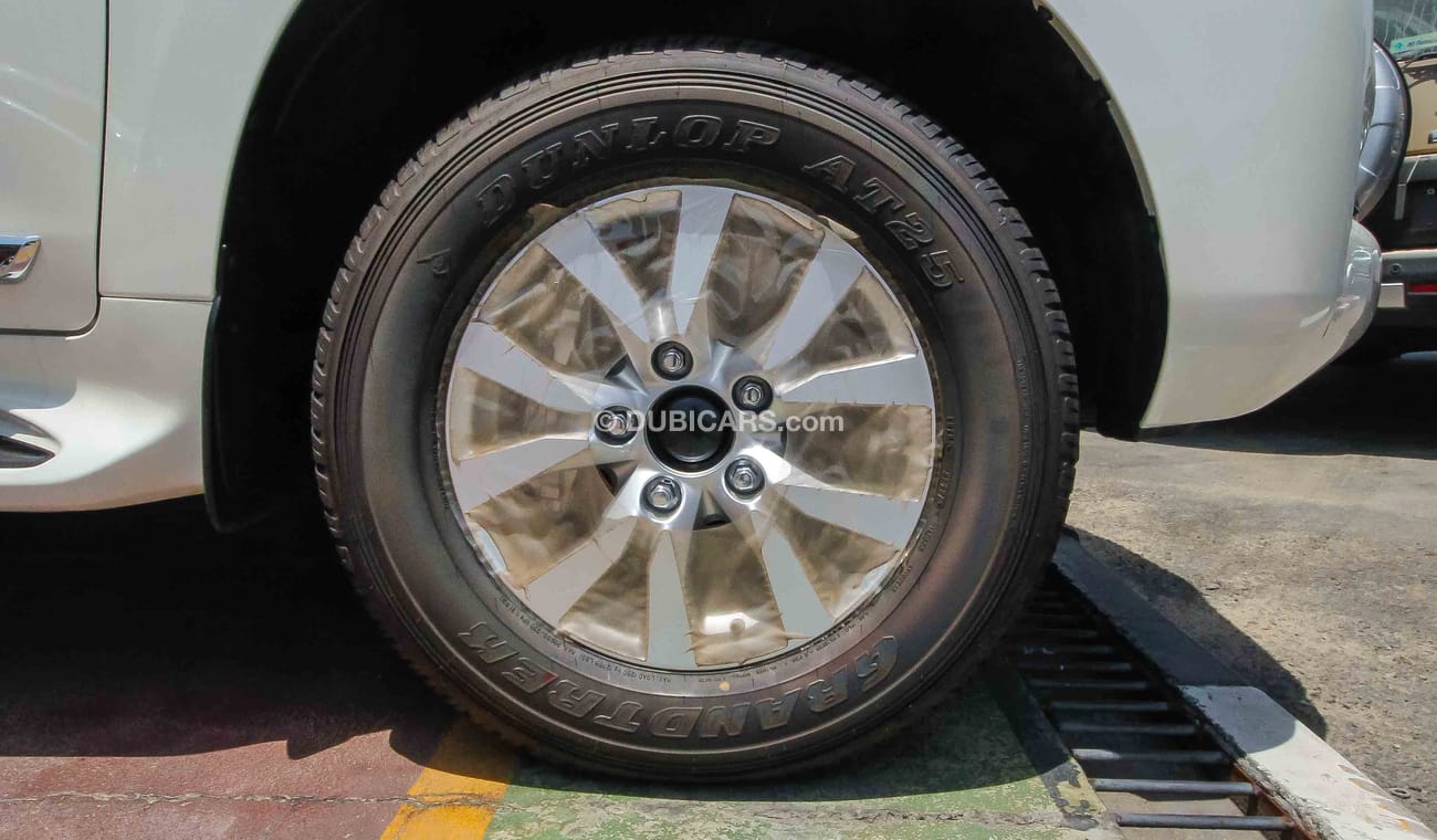 تويوتا لاند كروزر GXR 4.6 V8