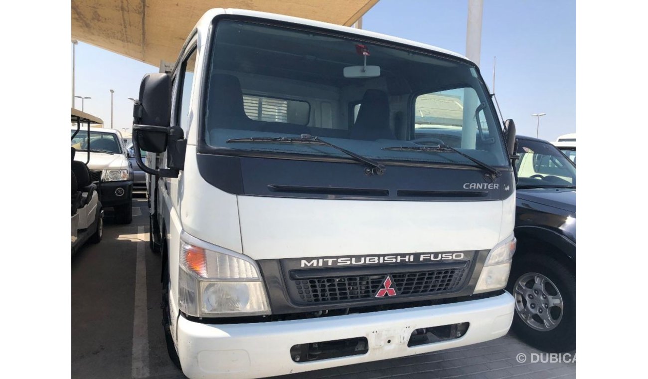 Mitsubishi Fuso Canter d/c pick up,model:2014.Excellent condition