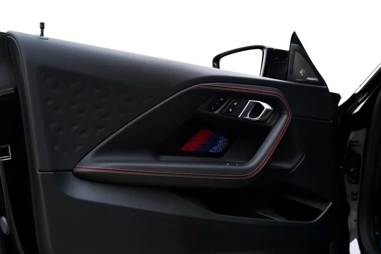 بي أم دبليو M2 WITH 3 YEARS WARRANTY AND SERVICE CONTRACT