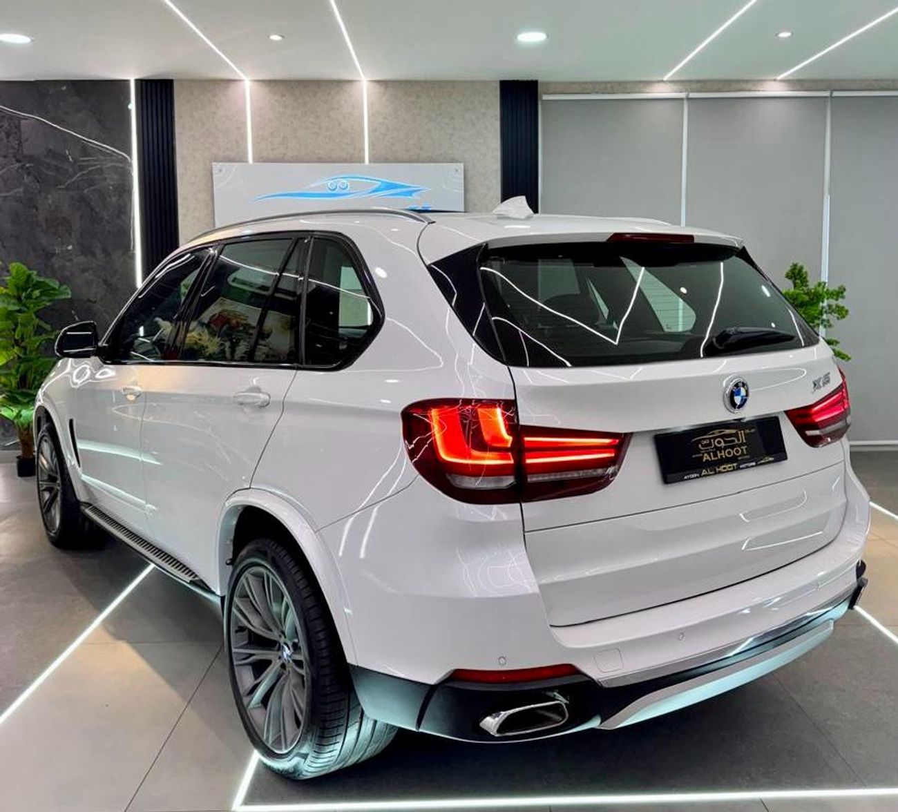 BMW X5 50i Luxury 4.4L (5 Seater) FULLY LOADED || BMW X5 XDRIVE50i || GCC SPECS || ACCIDENT FREE || SINGLE 