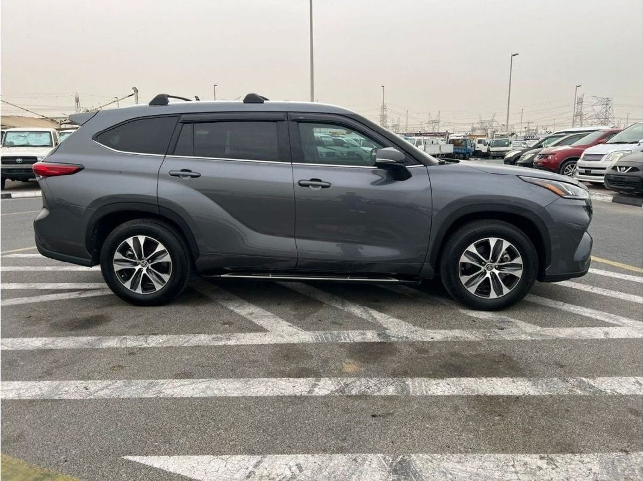 Toyota Highlander *Ramadan Offer* LIMITED TIME OFFER ONLY   2021 TOYOTA HIGHLANDER XLE 3.5L _ V6/ EXPORT ONLY