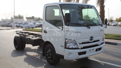 Hino 300 XZU 710L 6.5 TON 300S WIDE CAB 4X2