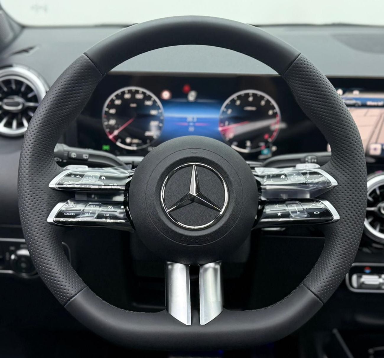 Mercedes Benz GLA 200 AMG PREMIUM 2026 Mercedes Benz GLA200 AMG, 2030 Mercedes Warranty, Delivery Kms, Fully Loaded, GCC