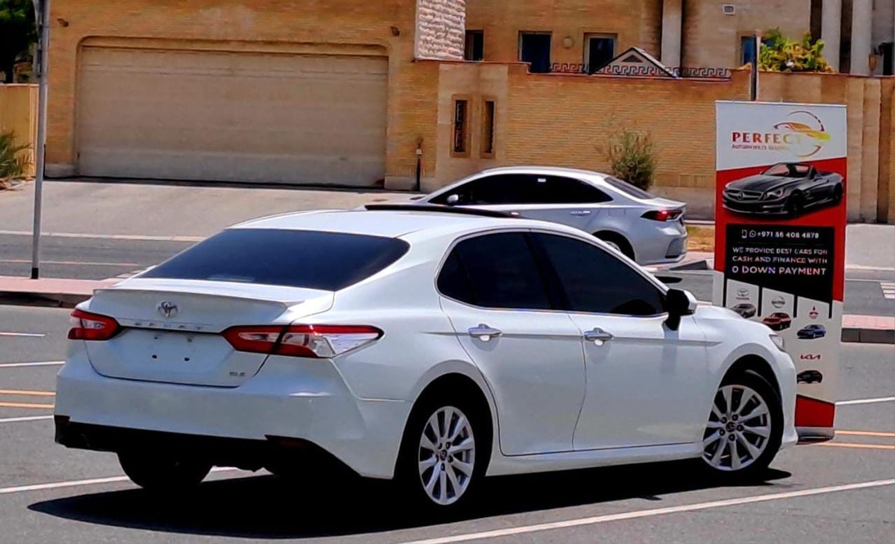 تويوتا كامري SE 2.5L (204 HP)