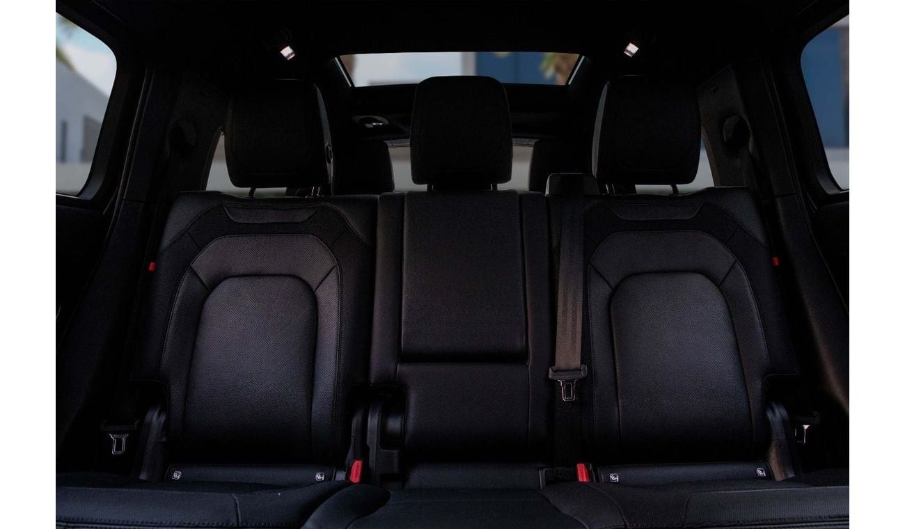 Land Rover Defender 130 P400 Dynamic | 6,560 P.M  | 0% Downpayment | Fantastic Condition!