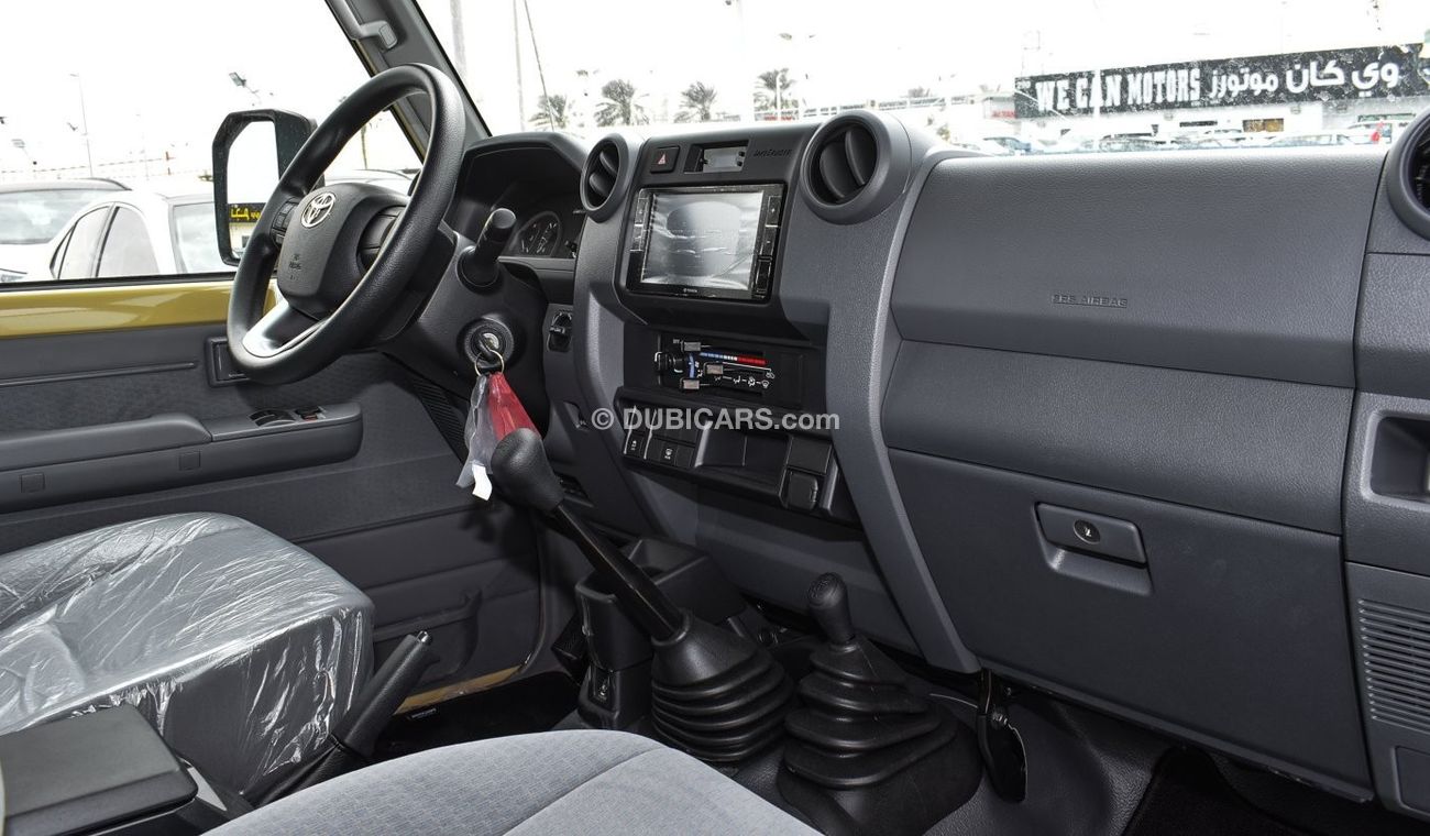 تويوتا لاند كروزر 70 4.0L V6 Petrol M/T