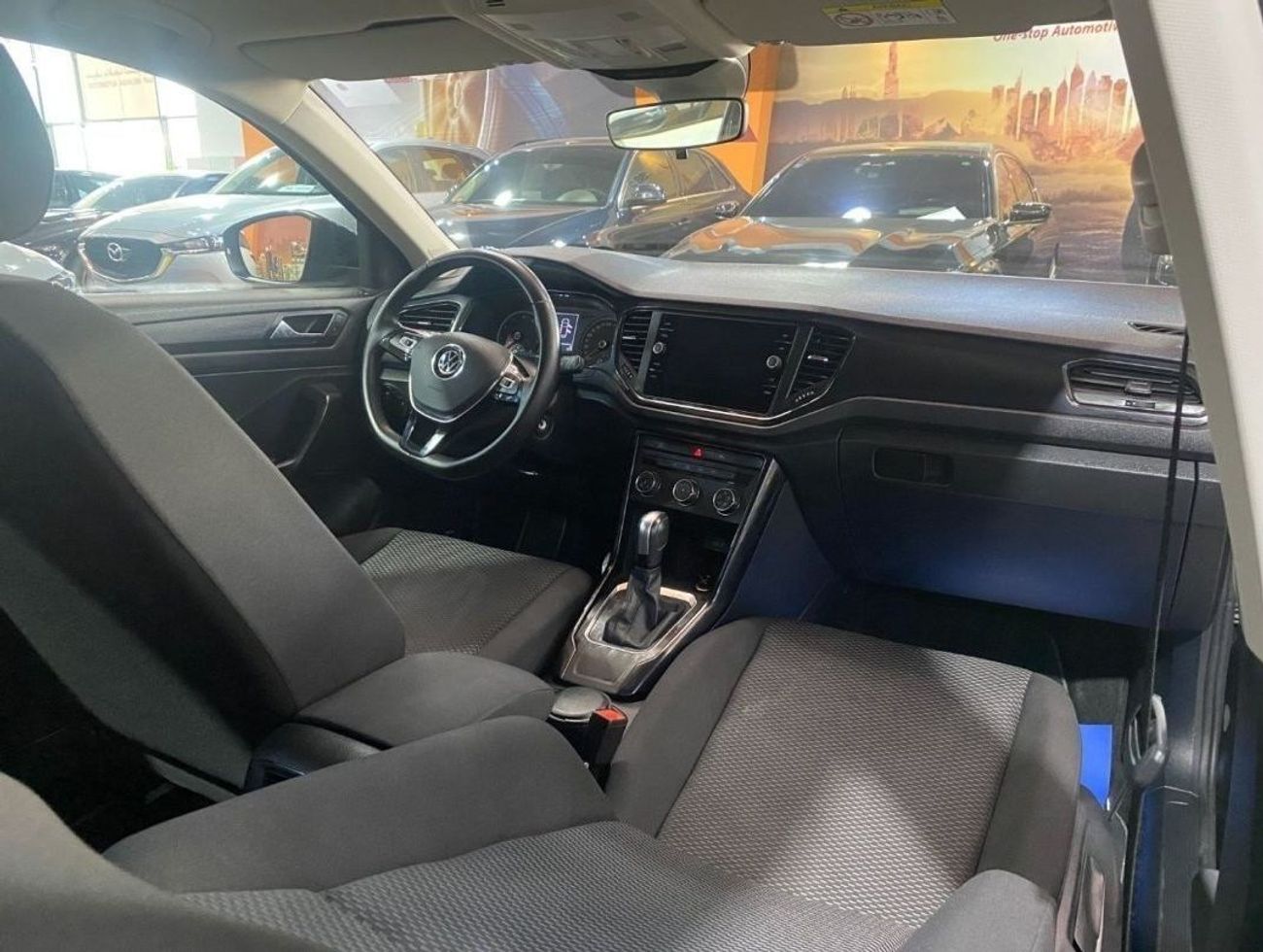 Volkswagen T ROC AED 1360 EMi @ 0% DP | Volkswagen T-Roc 2021 TREND LINE | 1.4L | GCC |  FWD | Under Warranty |