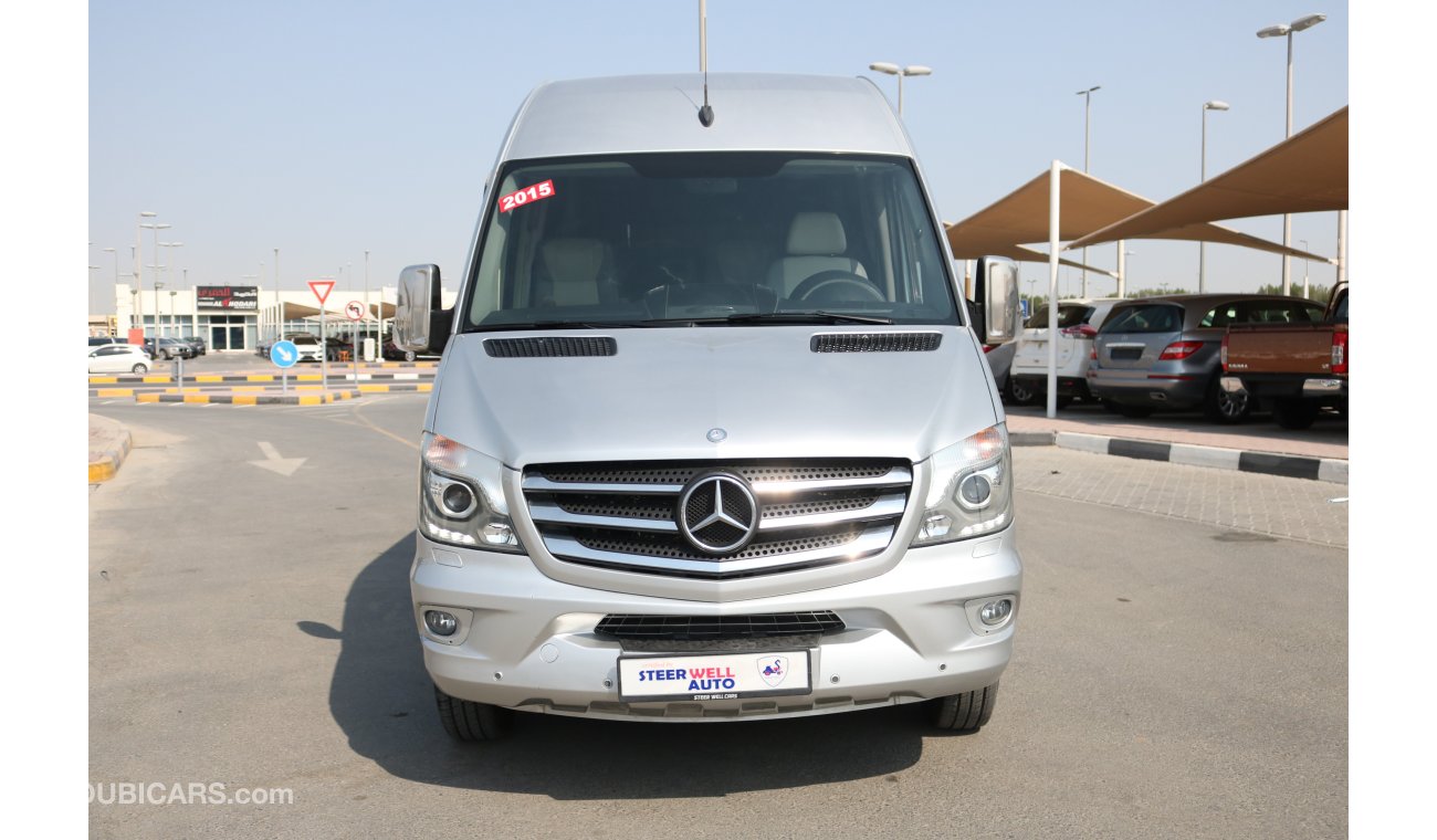 مرسيدس بنز سبرينتر 21 SEATER LUXURY PASSENGER VAN 2015 LOW MILEAGE WITH GCC SPECS