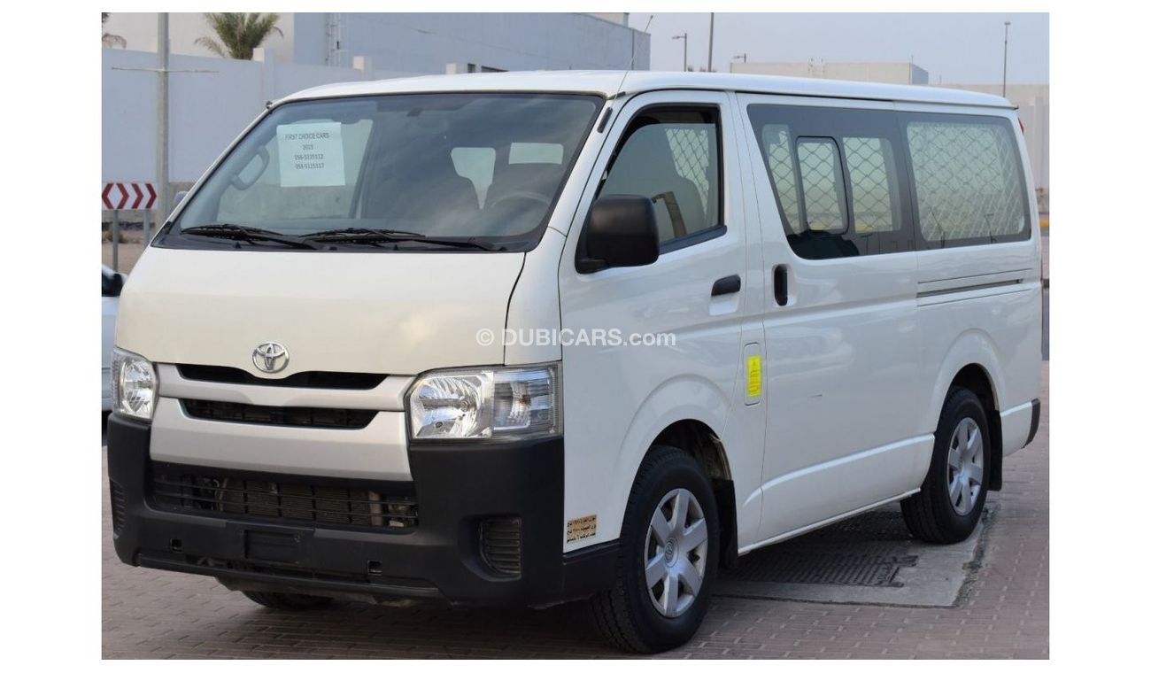 Used TOYOTA HIACE 2015 (6 SEATER)(HALF PASSENGER & HALF CARGO) 2015 for