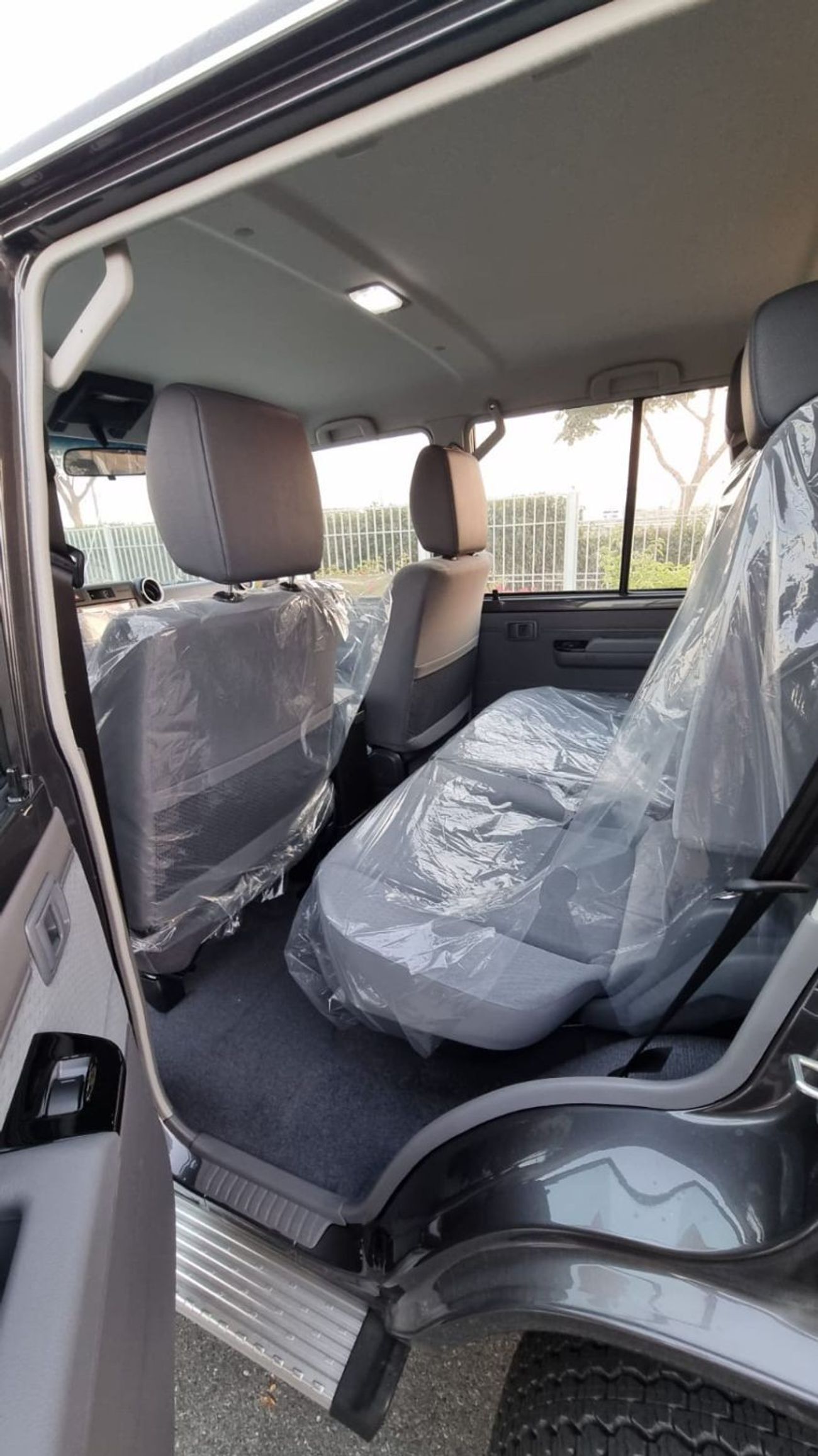 تويوتا لاند كروزر 70 Toyota LC 76 4.5 TDSL MID OPTION NEW SHAPE