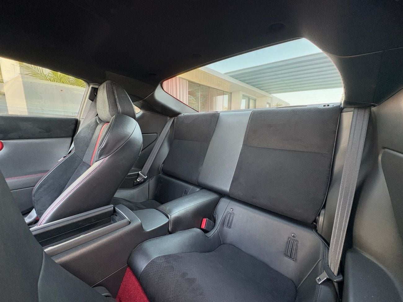 Toyota 86 GR 2.4L A/T AED 3,040 P.M | 0% DOWN PAYMENT | TOYOTA GR86 | 2.4L BOXER | 2025 | AGENCY WARRANTY | FU