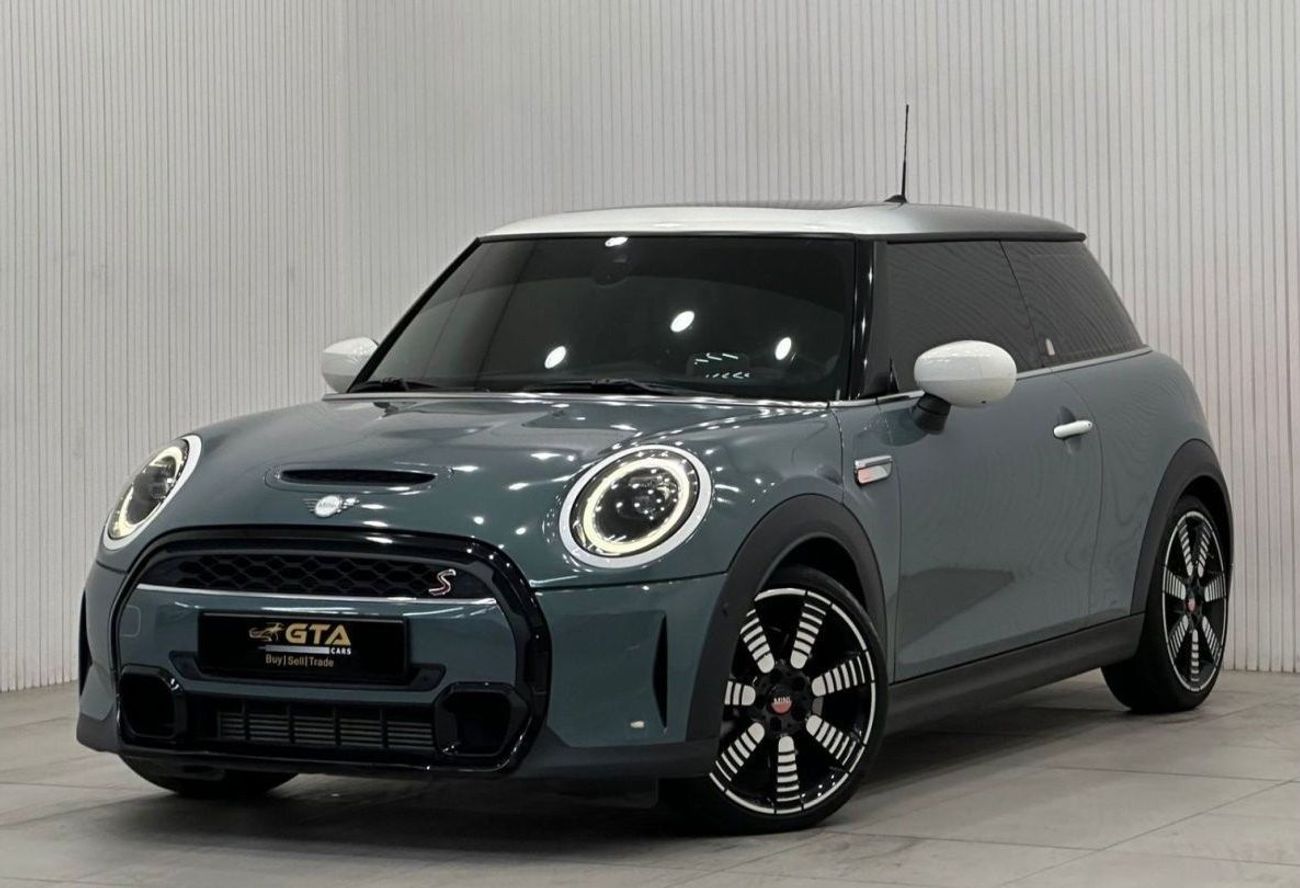 Mini Cooper S 2023 Mini Cooper S Multi-Tone Special Edition, 3 Years BMW Warranty + Service Pack, GCC