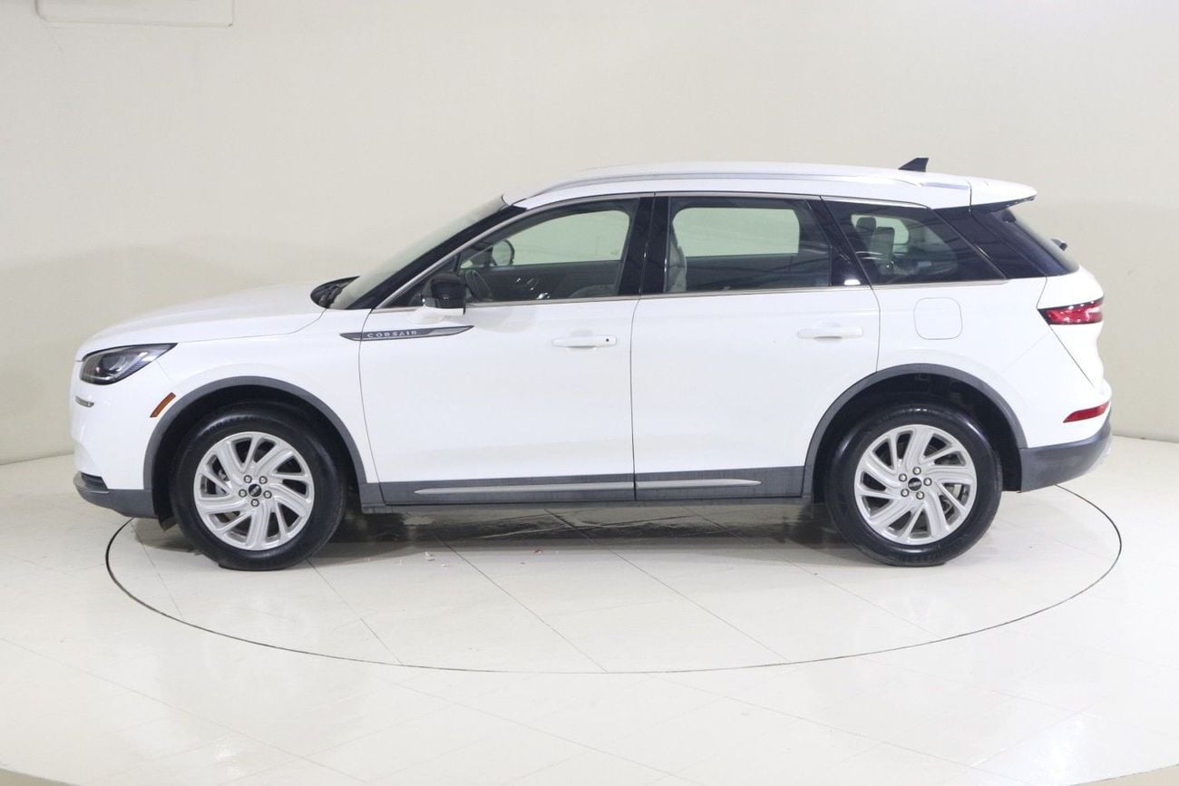 Lincoln Corsair STD AWD COR121 / FREE INSURANCE + REGISTRATION / AL TAYER MOTORS AL QOUZ SHOWROOM