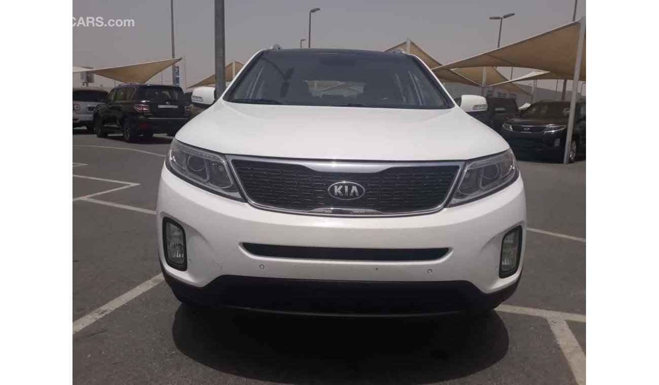 Kia Sorento بانوراما سياره نظيفه جدا بحاله ممتازه بدون حوادث