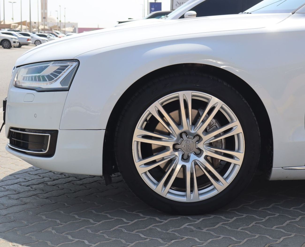 Audi A8 L 55 TFSI quattro Full Option 3.0L