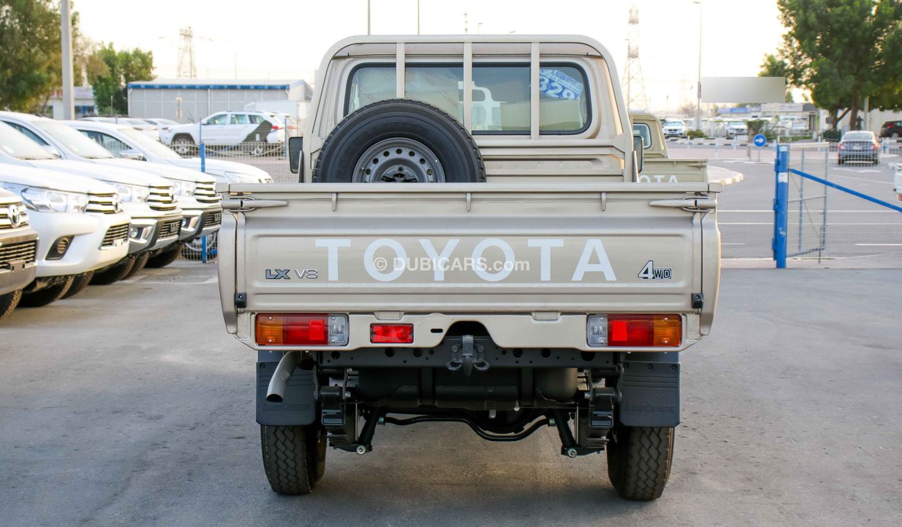 تويوتا لاند كروزر بيك آب Toyota Land Cruiser Pickup  LX V8 4.5L