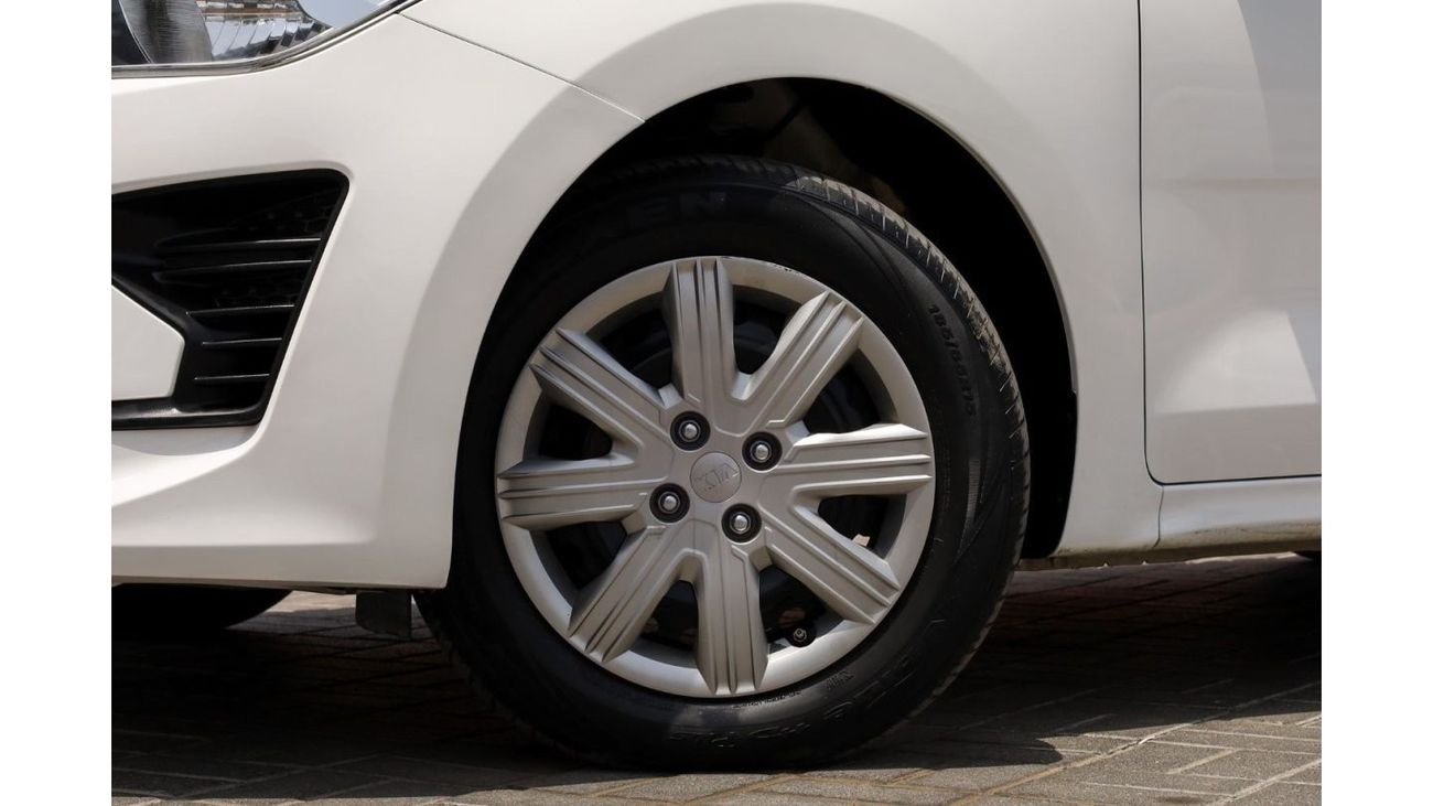Kia Rio Kia Rio 2021 GCC under Agency Warranty with Flexible Down-Payment.