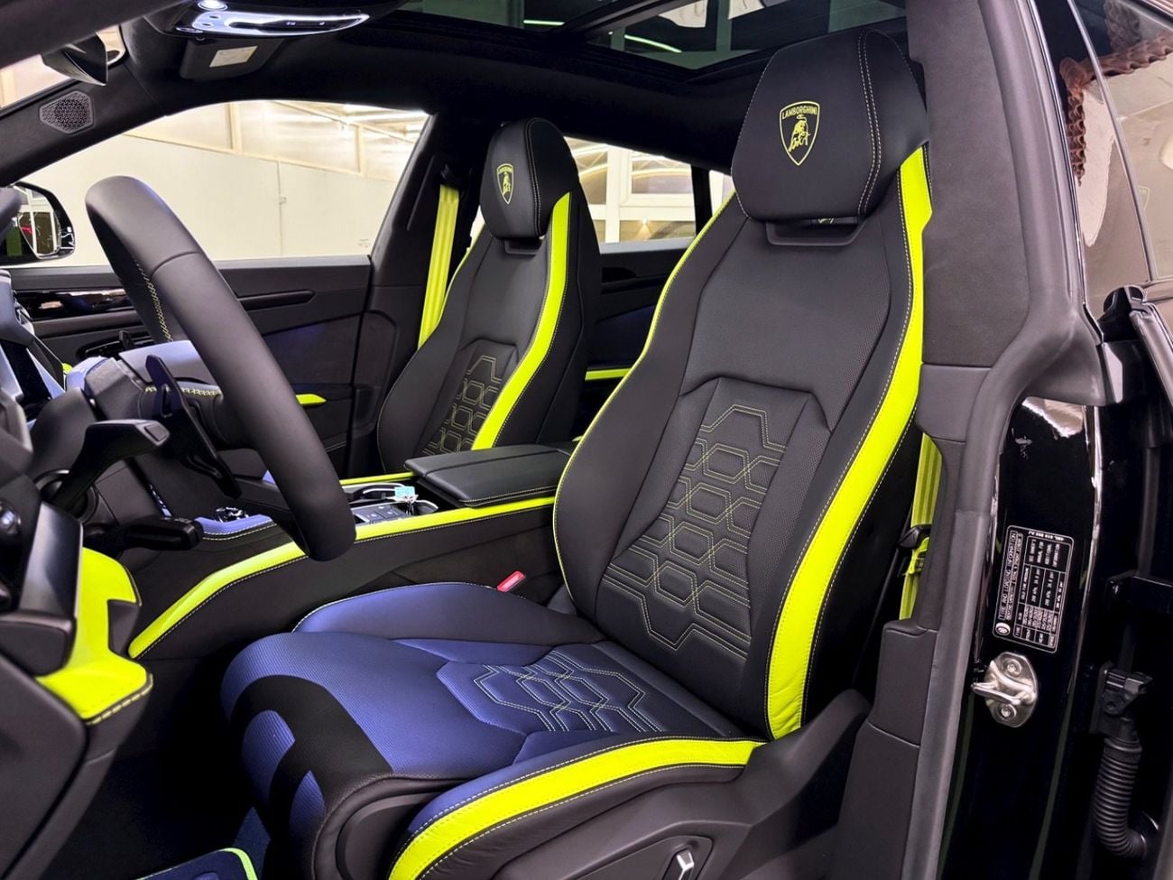 Lamborghini Urus LAMBORGHINI SE 2026 | 800 HP | HIGHWAY ASSITS | NIGHT VISION | HEAD UP | FULL OPTION