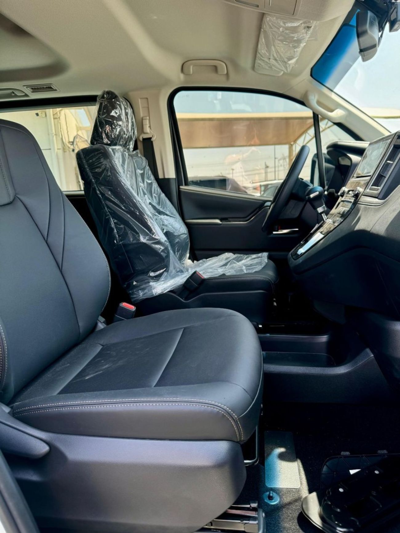 Toyota Granvia Toyota Granvia 2.8L Turbo Diesel!!! 2022 Best price for export!!!