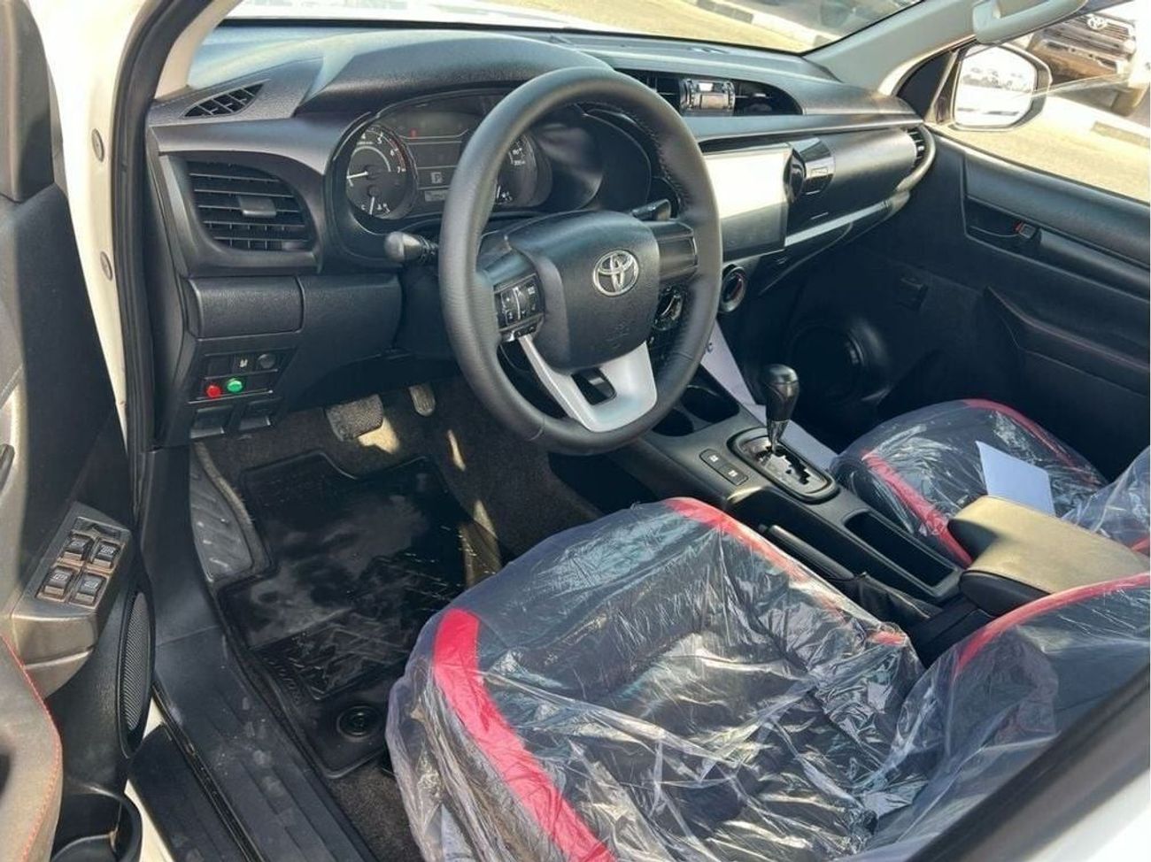 Toyota Hilux 2021 TOYOTA HILUX Adventure Option 2.7L  -  V4 - 4 Wheel Drive - LEATHER SEATS - AUTOMATIC TRANSMISS