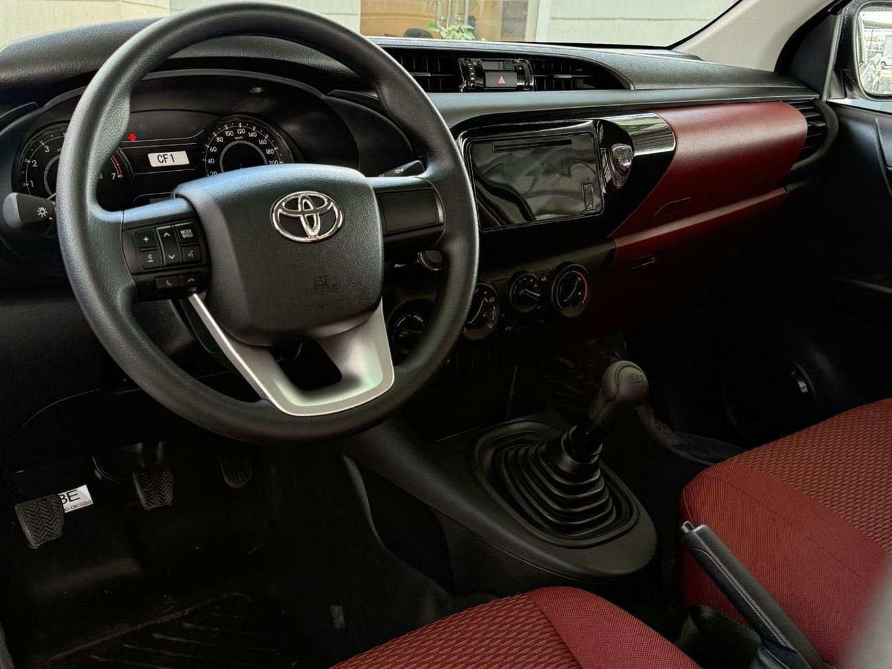 Toyota Hilux 2026 TOYOTA HILUX 2.7 SINGLE CABIN 4X4 **EXPORT ONLY**التصدير فقط خارج الخليج**