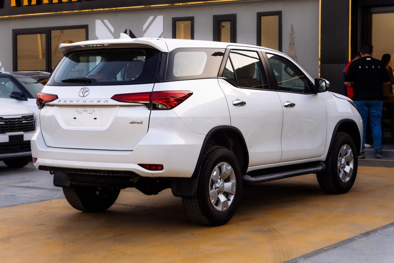 تويوتا فورتونر 2.7L EXR