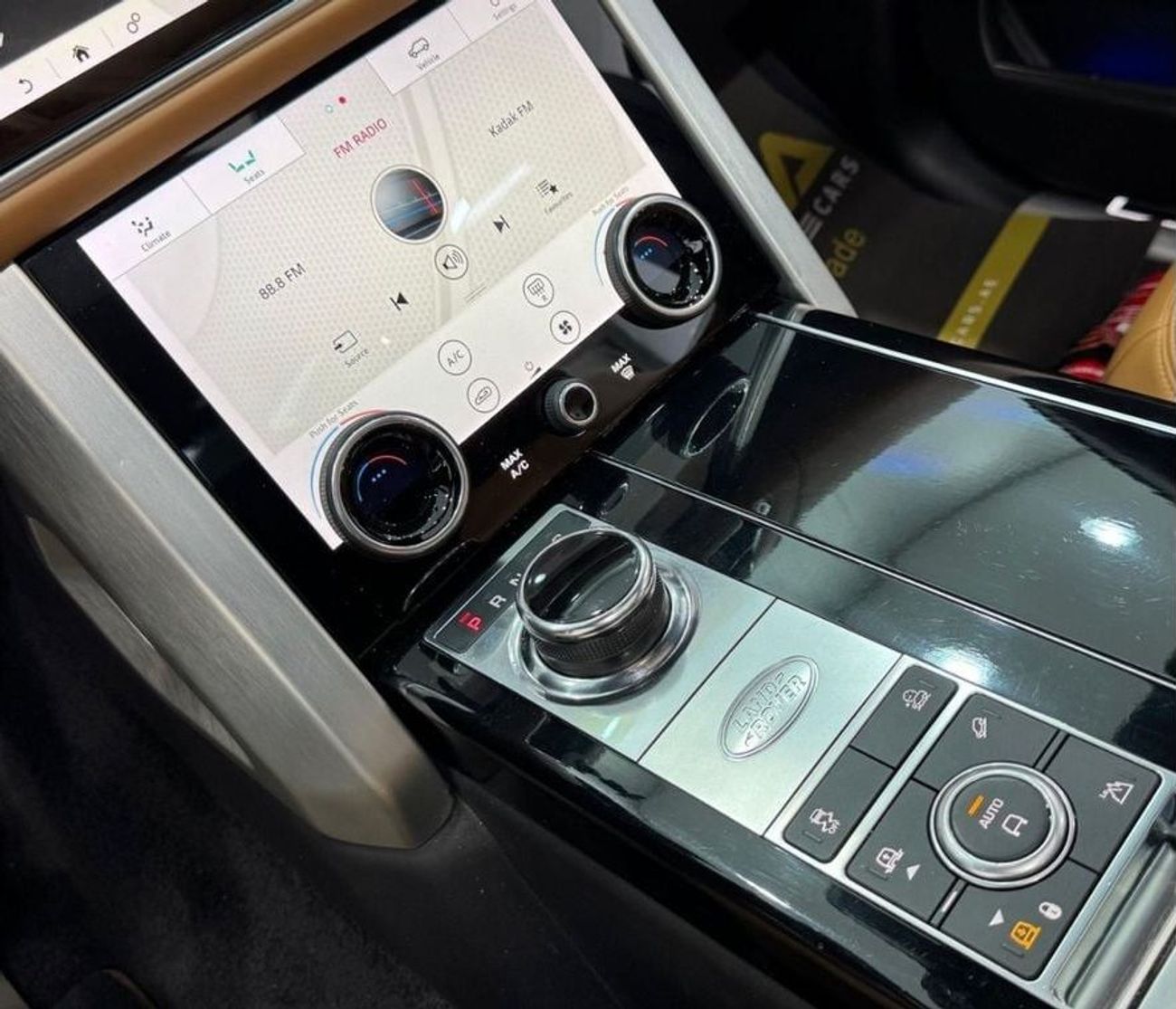 Land Rover Range Rover Vogue 5.0L 2018 Range Rover Vogue Autobiography, Agency Warranty + Service Package, Full Service His