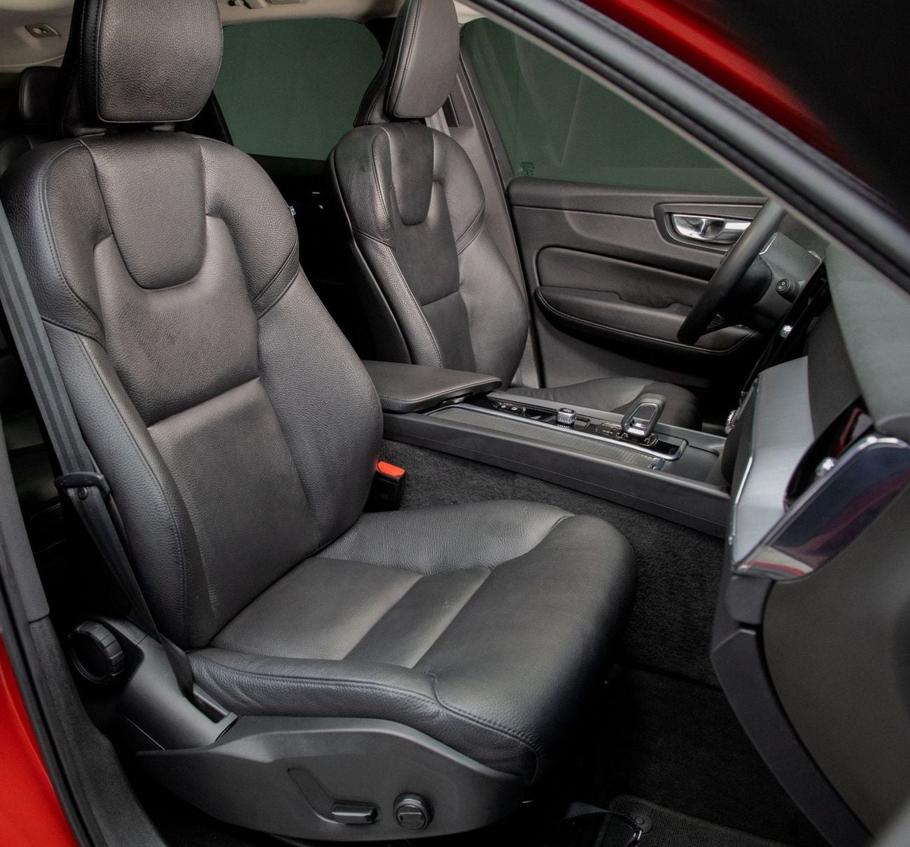 Volvo XC60 B5 Momentum 2.0L