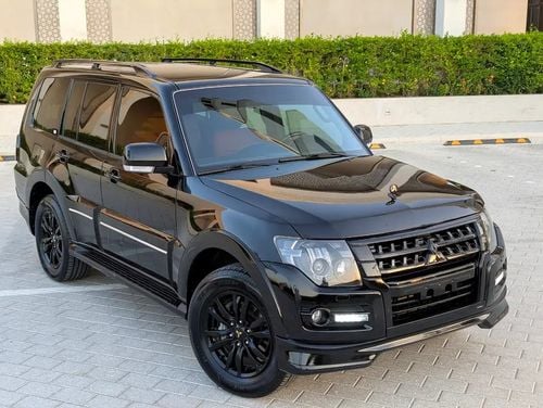 Mitsubishi Pajero Signature Edition GCC Specs