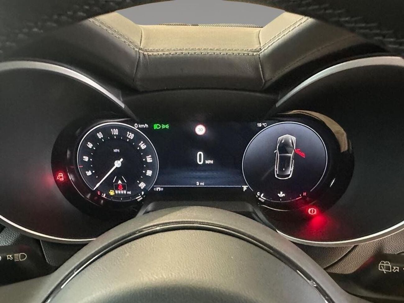 ألفا روميو ستيلفيو Quadrifoglio